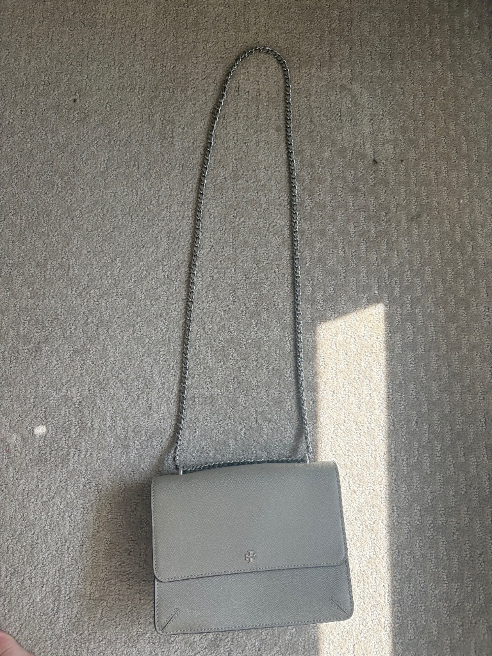 Tory Burch Pebbled Leather French Gray Britten Combo Crossbody Chain Hand Bag